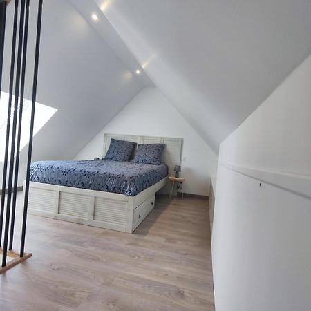 Studio Neuf Situe Au Coeur D'Un Bourg Paisible Pacé Extérieur photo